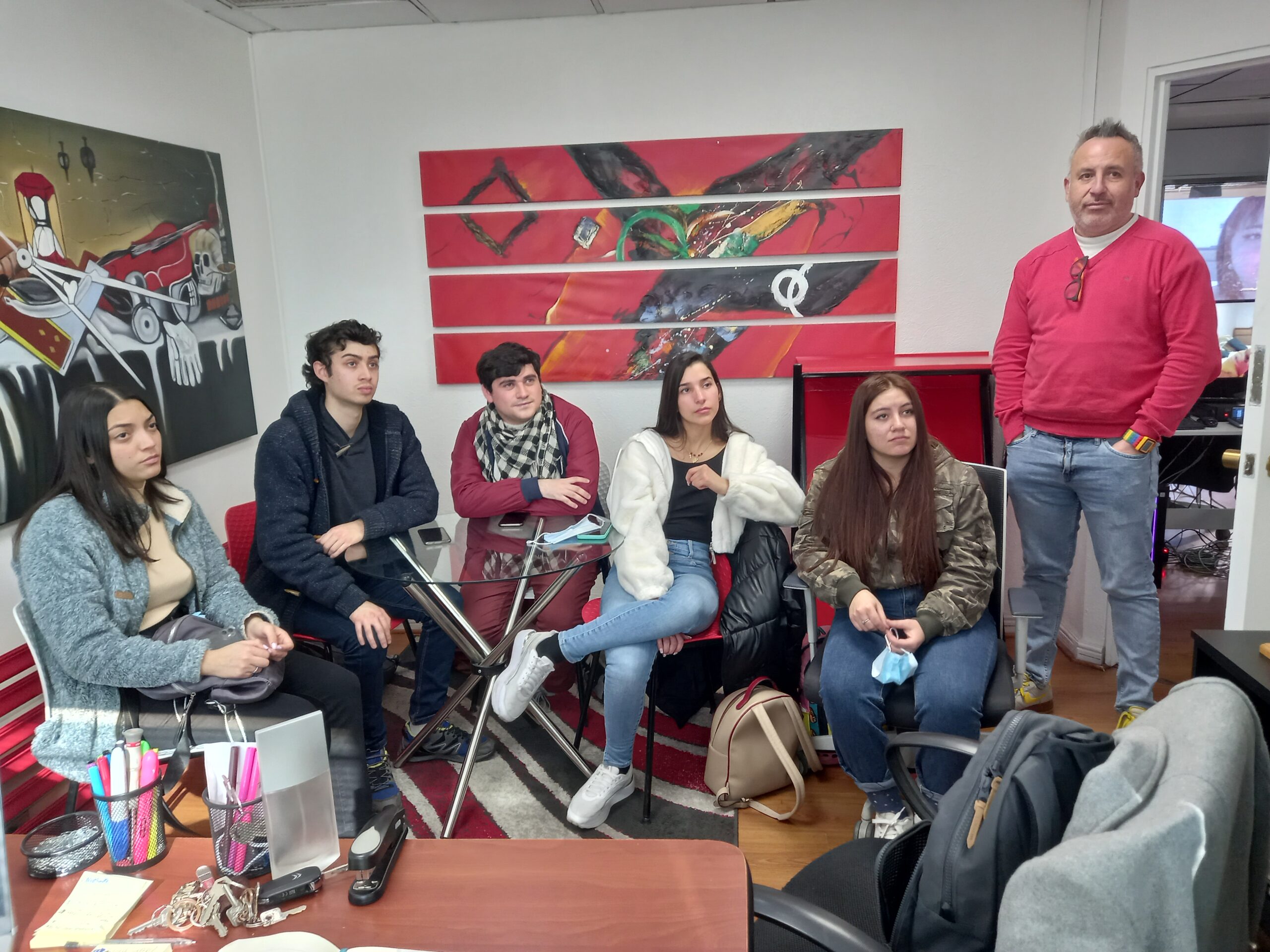 Estudiantes de Periodismo en Diario La Hora